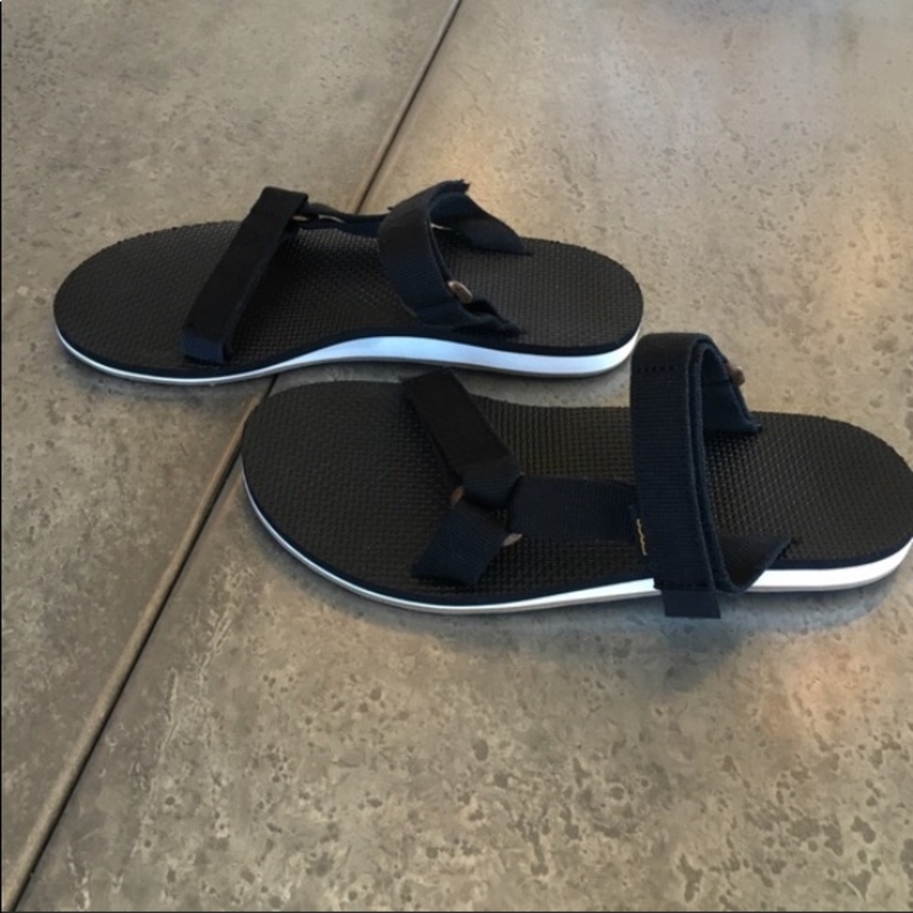 Backless tevas